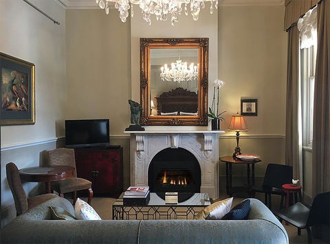The Empyre Boutique Hotel - Accommodation Bookings 3