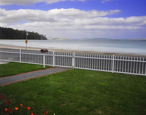 The Esplanade Kingston Beachfront - Accommodation Bookings 0