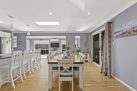 The Family Entertainer In The Heart Of Corlette! - Accommodation Bookings 0