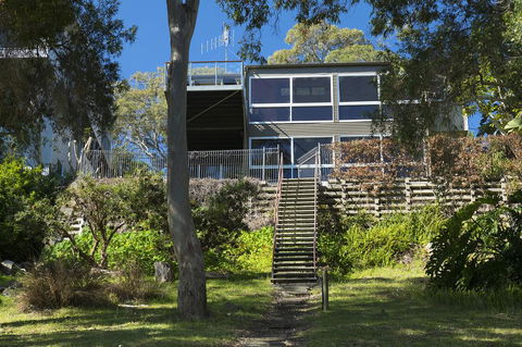 The Folly - Accommodation Bookings 0