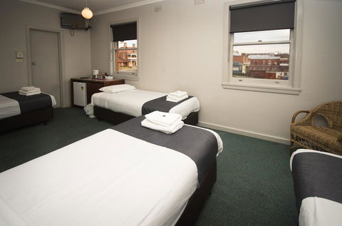The George Hotel - Accommodation Bookings 1