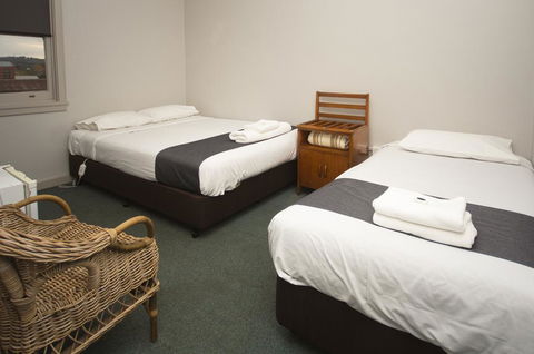 The George Hotel - Accommodation Bookings 2