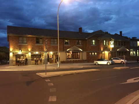 The George Hotel - Accommodation Bookings 0