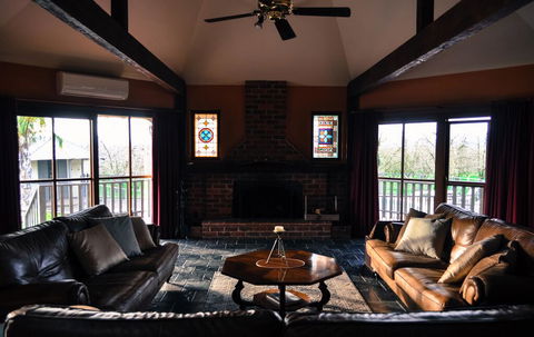 The George Yering - Accommodation Bookings 1