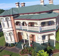 The Grand On Macfie - Accommodation Bookings