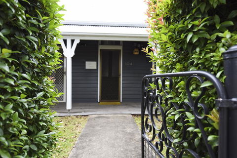 The Grey House - Accommodation Bookings 2