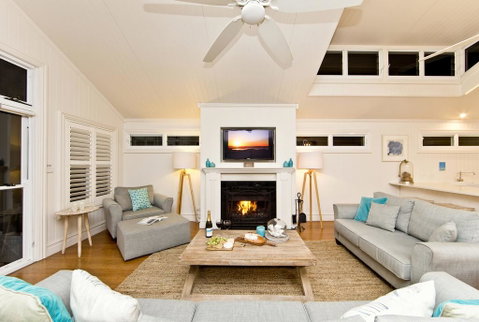 The Hamptons Beach House On Dutchies - Accommodation Bookings 1