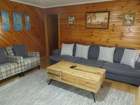 The Hideout - Accommodation Bookings 2