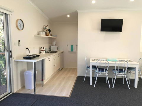 The Lake Guesthouse - Accommodation Bookings 1