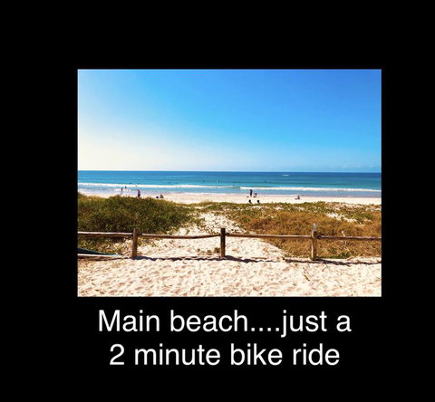 The Lazy Llama - Accommodation Bookings 1