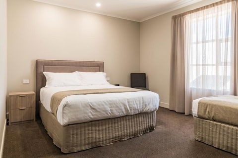 The Lighthouse Hotel - Accommodation Bookings 0