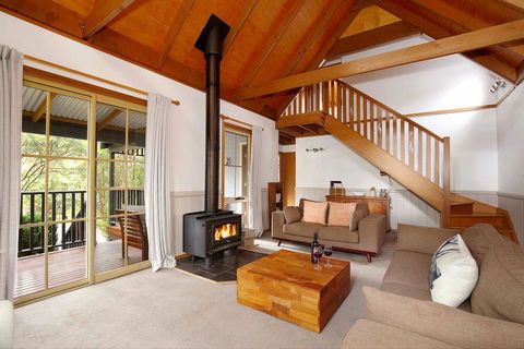 The Lodge - Accommodation Bookings 1
