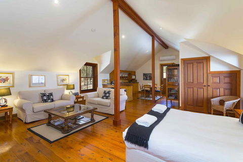 The Mews Studio - Accommodation Bookings 1