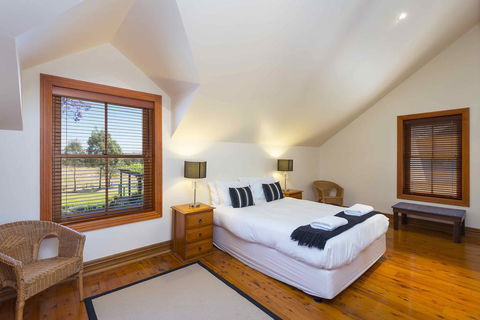 The Mews Studio - Accommodation Bookings 3