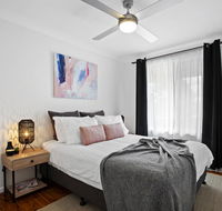 The Neo stylish central apartment with aircon courtyard and Netflix - Accommodation Bookings