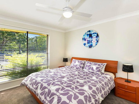 The Noraville House - Large Family Home - Accommodation Bookings 0