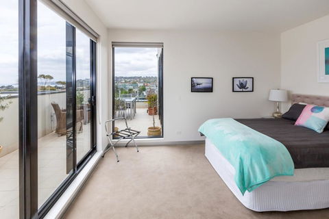 THE PENTHOUSE - MORNINGTON - Accommodation Bookings 3