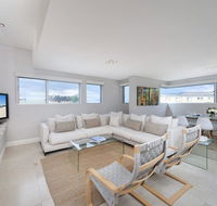 The Penthouse  Little Beach - Accommodation Bookings