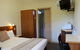 The Pioneer Way Motel - thumb 1
