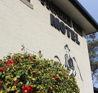 The Pioneer Way Motel
