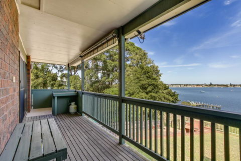 The Point - Accommodation Bookings 0