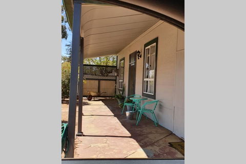 The Pool House - Accommodation Bookings 2