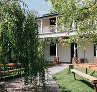 The Robin Hood Inn - Accommodation Bookings