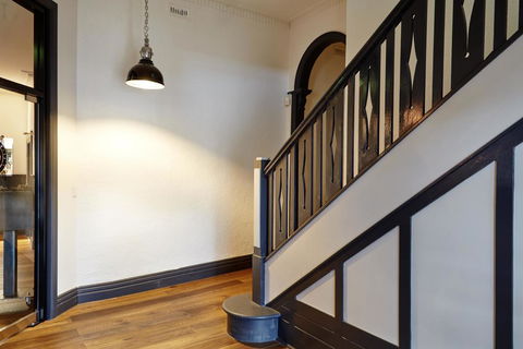The Royal Hotel, Drouin - Accommodation Bookings 2