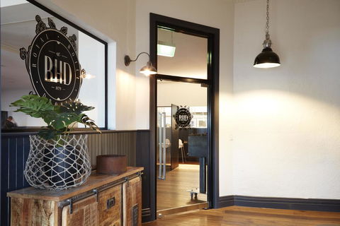 The Royal Hotel, Drouin - Accommodation Bookings 0