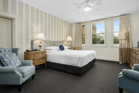 The Russell Hotel - Accommodation Bookings 1