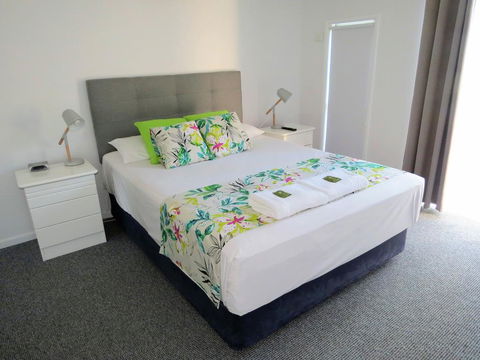 The Shores Holiday Apartments - Accommodation Bookings 2