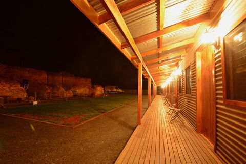 The Silverton Hotel - Accommodation Bookings 1