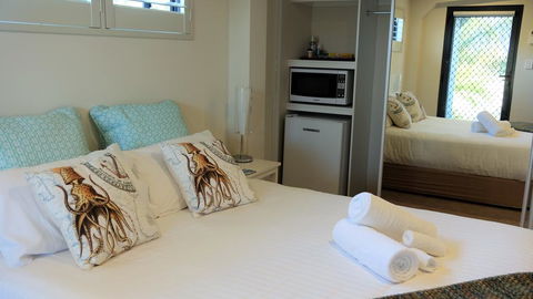 THE TIN SHED Couples Accommodation At Bay Of Fires - Accommodation Bookings 3