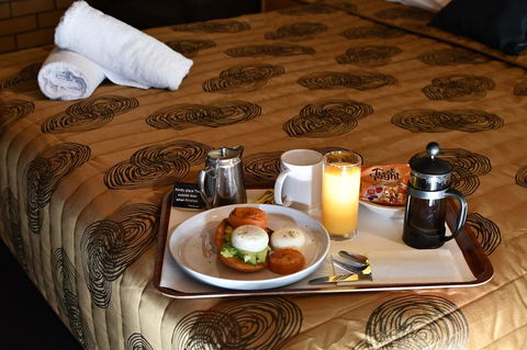 The Town House Motor Inn - Accommodation Bookings 2