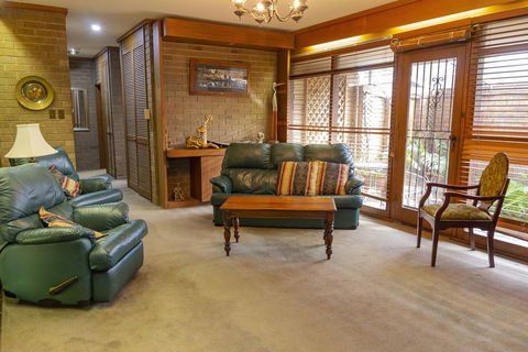 The Townhouse - Accommodation Bookings 1