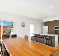 The Wharf House - Budgewoi