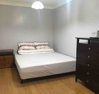 Thomastown antique house en-suite room - Accommodation Bookings