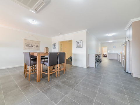Thompson Ave Apartments - Accommodation Bookings 0