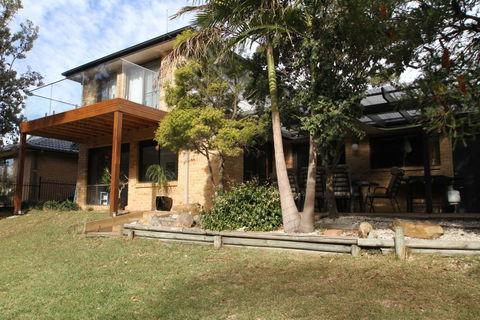 Thora Street Waterfront - Accommodation Bookings 1