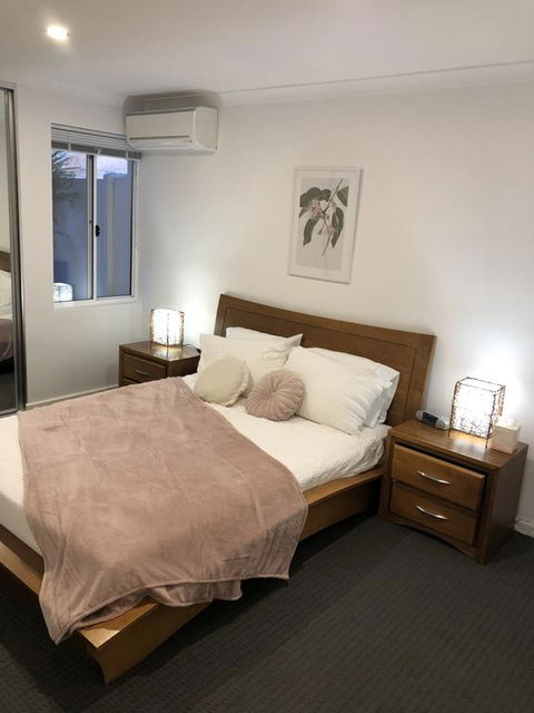 Three Bedroom, Two Bathroom Family Home - Accommodation Bookings 2