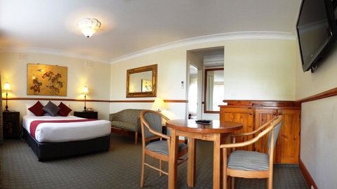 Three Explorers Motel - Accommodation Bookings 2