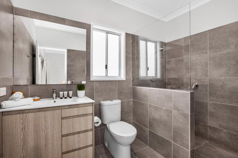 Three-Bed Family Entertainer Near Beach And Cafes - Accommodation Bookings 3