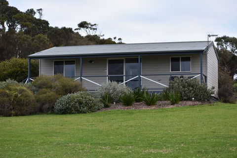Tidal Dreaming Seaview Cottages - Accommodation Bookings 0