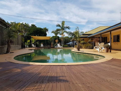Tiona Holiday Park - Accommodation Bookings 1