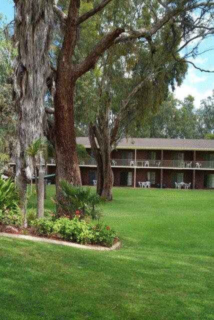 Tocumwal Golf Resort - Accommodation Bookings 3