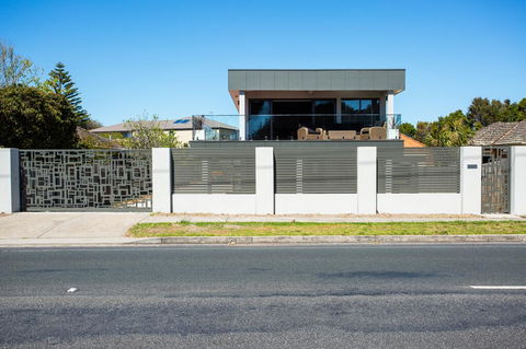 Top Class Beachfront Tootgarook - Accommodation Bookings 1