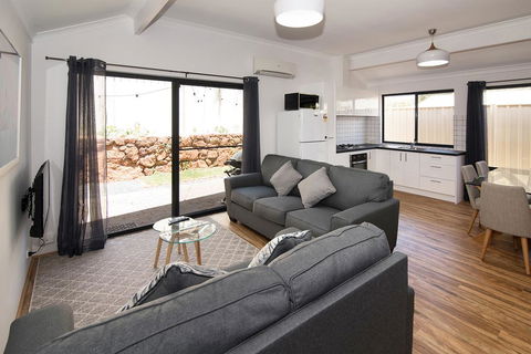 Tootys Place - Accommodation Bookings 2