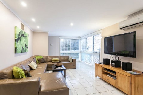 Torquay Retreats - Anderson - Accommodation Bookings 0