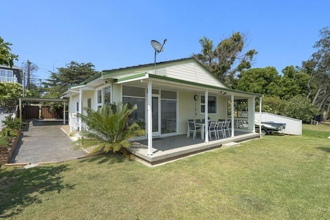 Toukley Lakefront House,Toukley - Accommodation Bookings 0