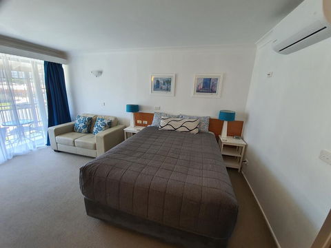 Town Beach Motor Inn Port Macquarie - Accommodation Bookings 1